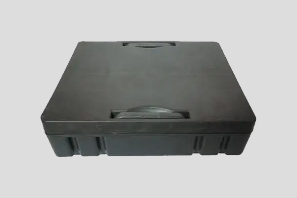 Oil electric hybrid battery box