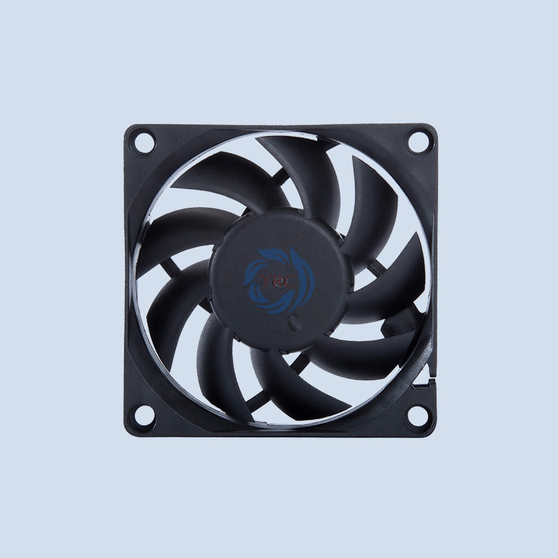 7015 axial fan