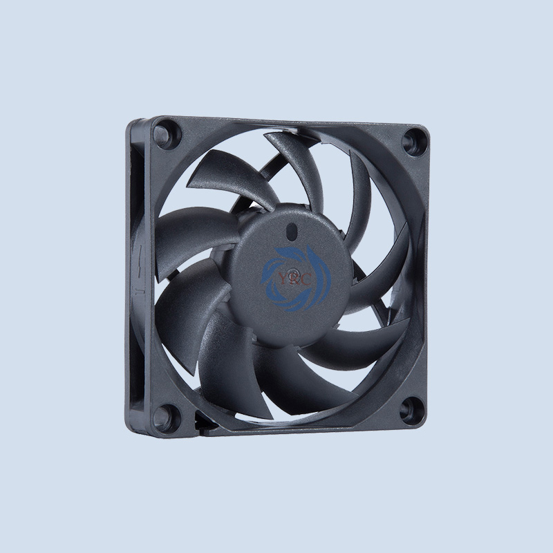 7015 axial fan